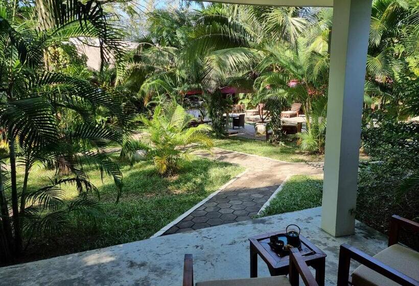 בקתה דלוקס, Sahaa Beach Resort