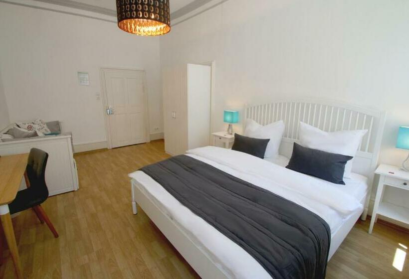 스탠다드 스튜디오, Sudpfanne