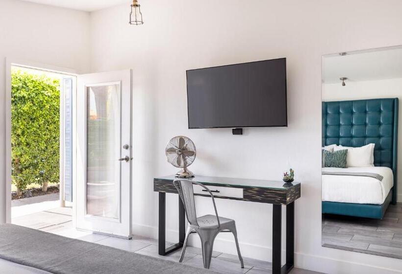 キングサイズベッドのスタンダードルーム, The Palm Springs