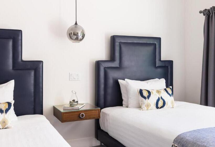 スタンダードルーム, The Palm Springs