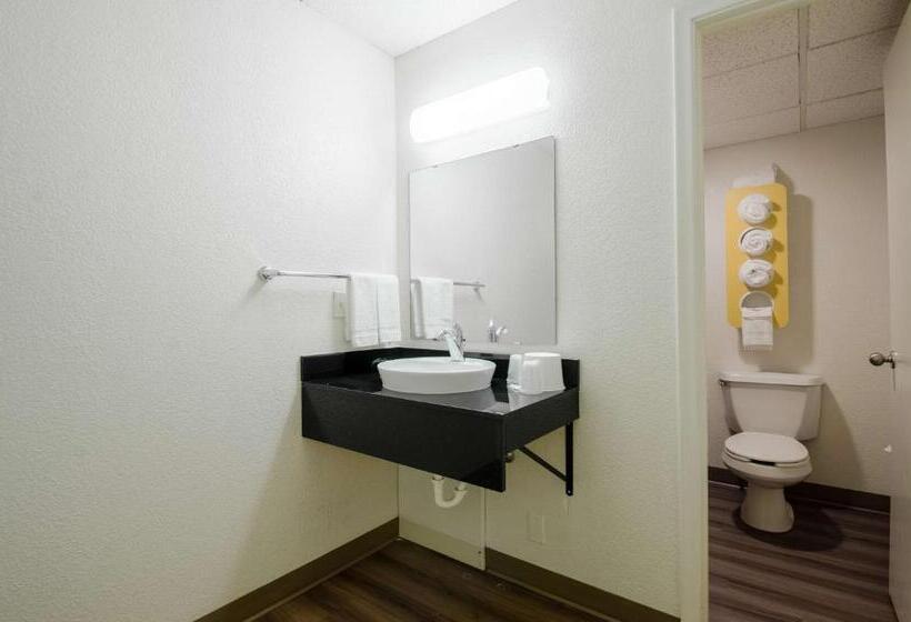 غرفة ديلوكس سرير كينج, Motel 6 Big Springs, Ne