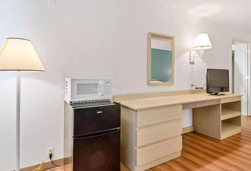 デラックスの４人部屋, Motel 6 Big Springs, Ne