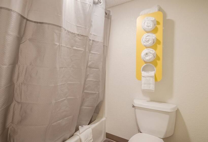 غرفة قياسية, Motel 6 Big Springs, Ne