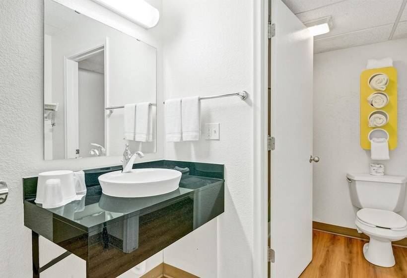 غرفة قياسية, Motel 6 Big Springs, Ne