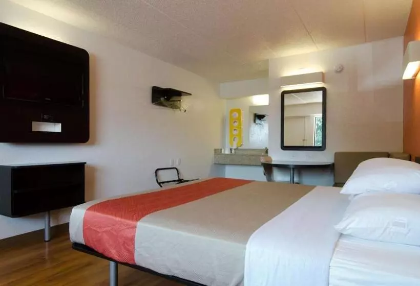 キングサイズベッドのスタンダードルーム, Motel 6gaithersburg, Dc  Washington