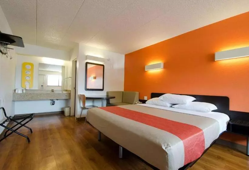 キングサイズベッドのスタンダードルーム, Motel 6gaithersburg, Dc  Washington