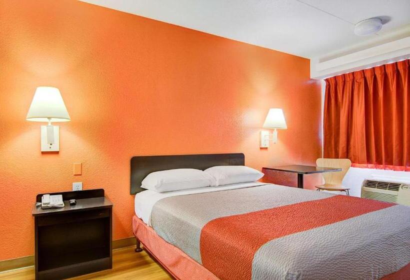 غرفة قياسية لذوى الاحتياجات الخاصة, Motel 6springfield, Mo  North