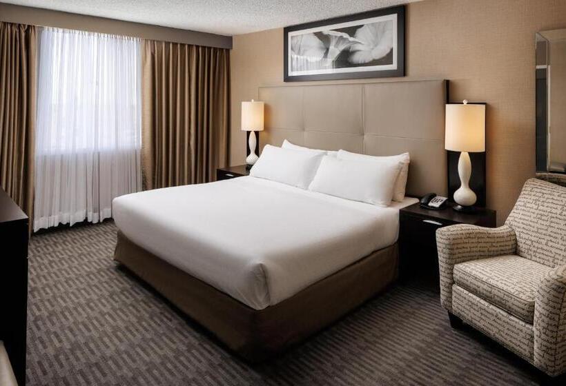 غرفة قياسية, Pomeroy Hotel & Conference Centre