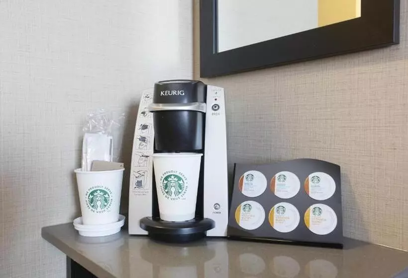 エクゼクティブスイート, Pomeroy Hotel & Conference Centre
