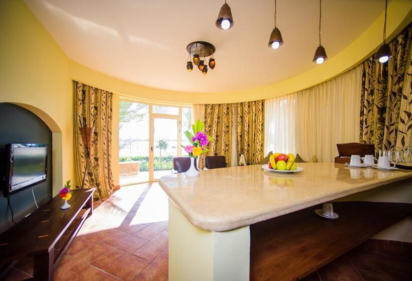 سوئیت مدیریتی 2 خوابه, Carols Beau Rivage