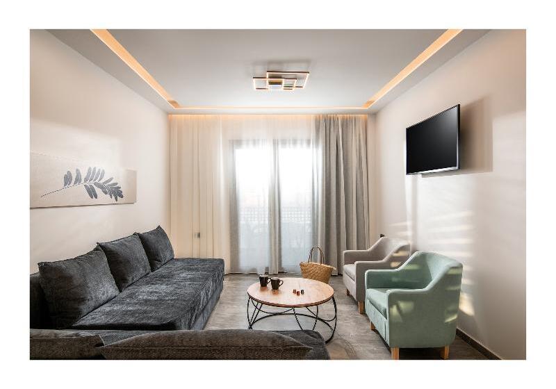 דירת חדר דלוקס, Summer Dream