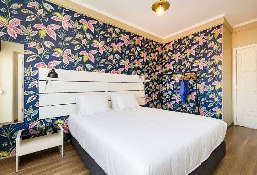 سوییت سوپریور, Wallis Rato