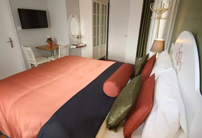 スーペリアールーム, Taksim Home
