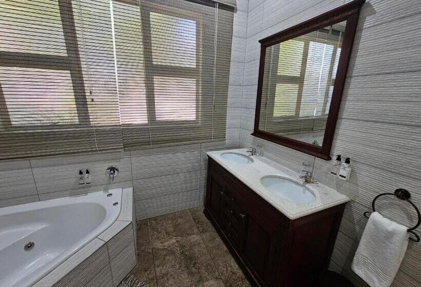 חדר סטנדרט עם ג'קוזי, Leopard Corner Lodge