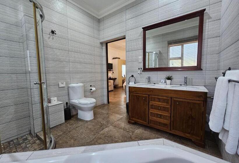 חדק דלוקס עם ג'קוזי, Leopard Corner Lodge