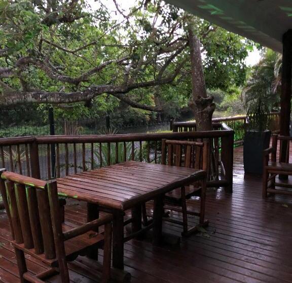 חדר סטנדרט מותאם לאדם עם מוגבלויות, Leopard Corner Lodge