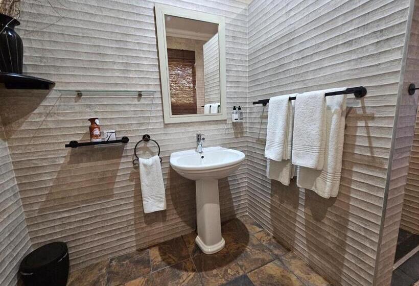 חדר סטנדרט מותאם לאדם עם מוגבלויות, Leopard Corner Lodge