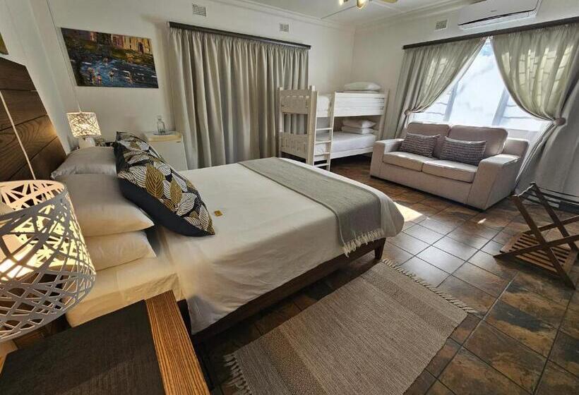 חדר משפחתי, Leopard Corner Lodge