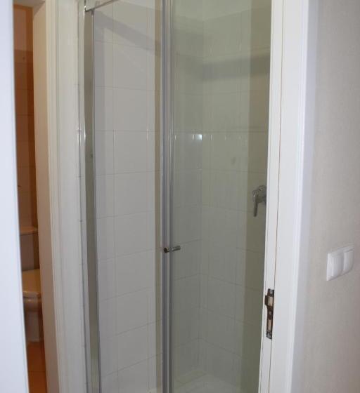 تختخواب در اتاق مشترک, Ericeira Chill Hill Hostel & Private Rooms   Peach Garden