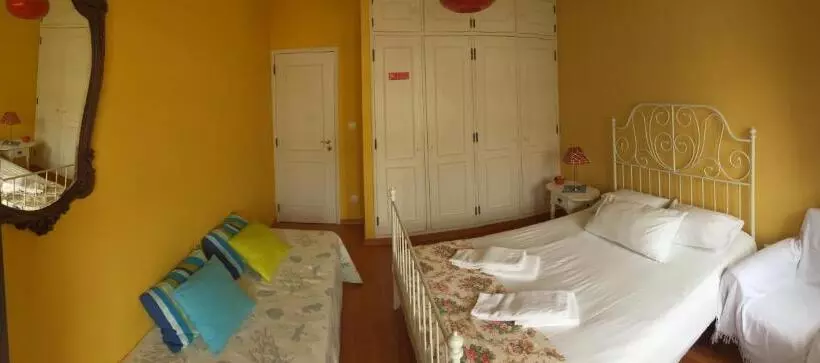バス共有のスタンダードルーム, Ericeira Chill Hill Hostel & Private Rooms   Peach Garden