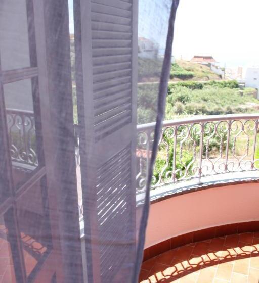 تختخواب در اتاق مشترک, Ericeira Chill Hill Hostel & Private Rooms   Peach Garden