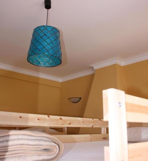 تختخواب در اتاق مشترک, Ericeira Chill Hill Hostel & Private Rooms   Peach Garden