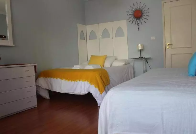 バルコニー付きスタンダードルーム, Ericeira Chill Hill Hostel & Private Rooms   Peach Garden