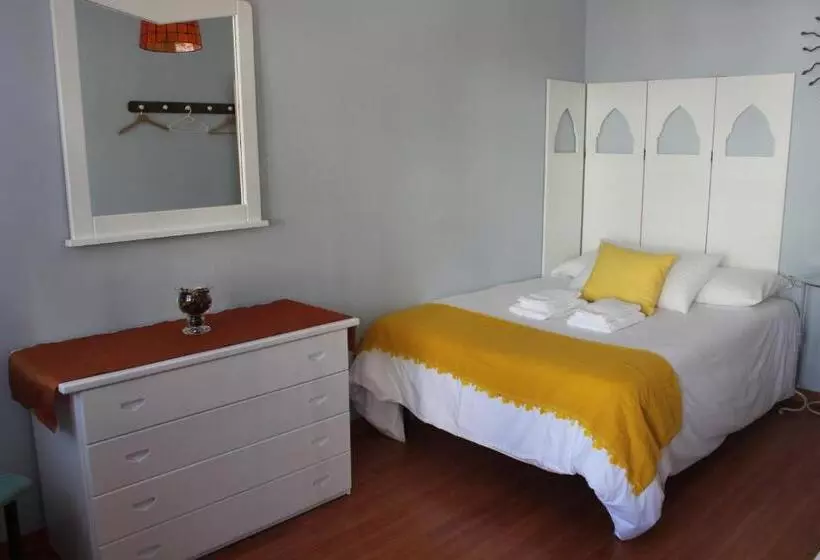バルコニー付きスタンダードルーム, Ericeira Chill Hill Hostel & Private Rooms   Peach Garden
