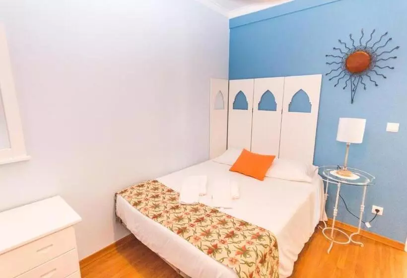 バルコニー付きスタンダードルーム, Ericeira Chill Hill Hostel & Private Rooms   Peach Garden