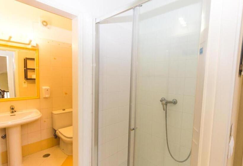 تختخواب در اتاق مشترک, Ericeira Chill Hill Hostel & Private Rooms   Peach Garden