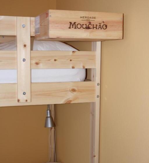 تختخواب در اتاق مشترک, Ericeira Chill Hill Hostel & Private Rooms   Peach Garden