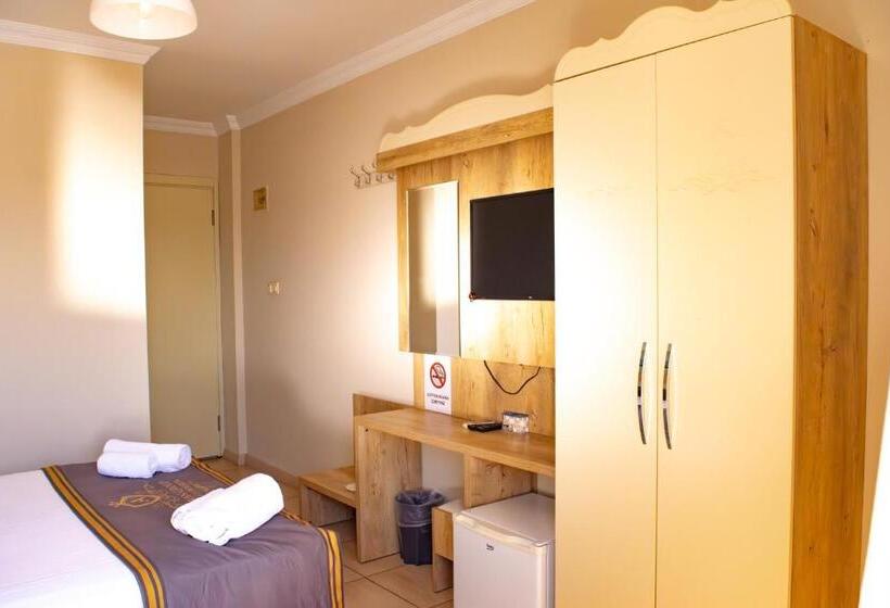 غرفة قياسية, Akkan Beach