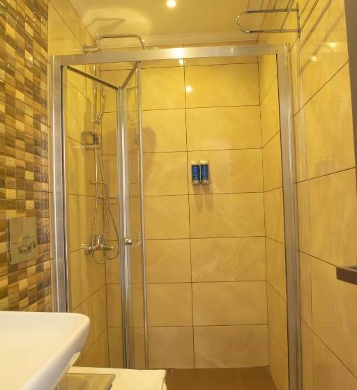 غرفة عائلية مطلّة علي البحر, Akkan Beach