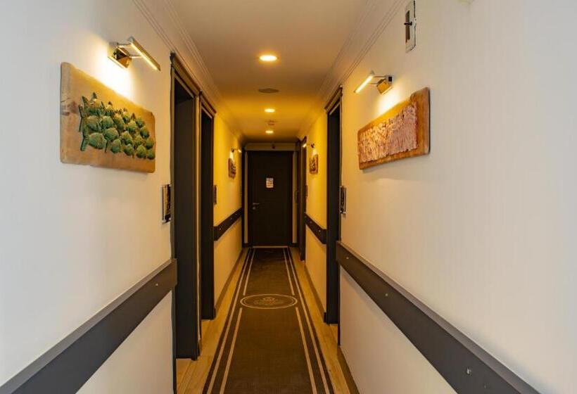 غرفة عائلية مطلّة علي البحر, Akkan Beach