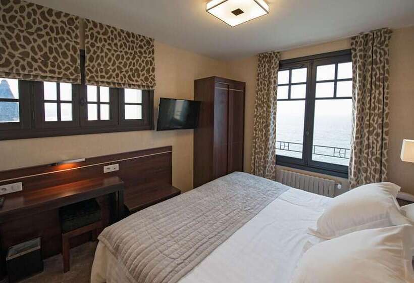 Номер Стандарт Вид на Море, Ambassadeurs Logis