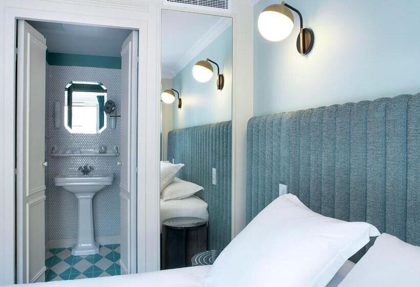 スーペリアールーム, Bachaumont