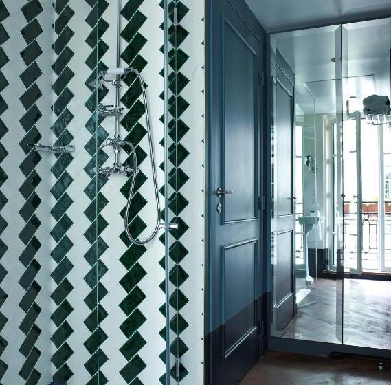 エクゼクティブルーム, Bachaumont