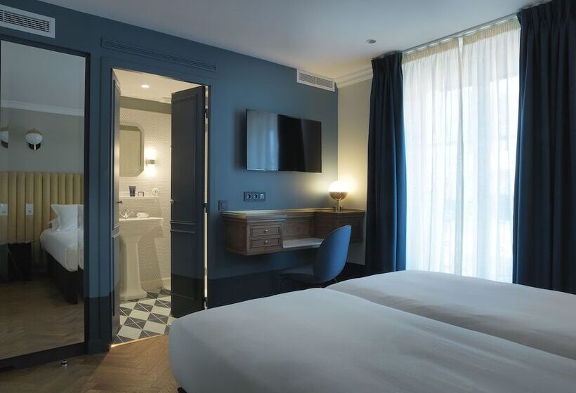 スーペリアールーム, Bachaumont