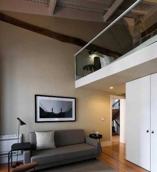 جناح مزوَّد بشرفة, Casa Do Juncal