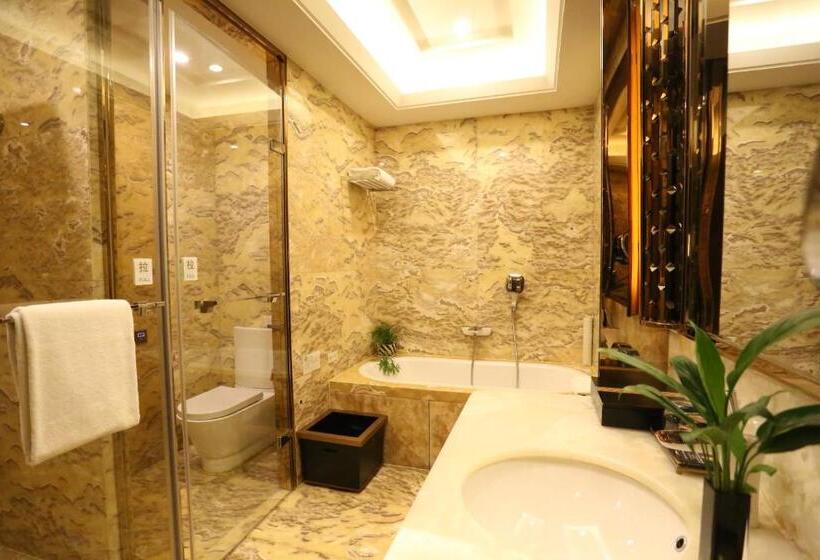 이그제큐티브 룸 킹사이즈 침대, Jinjiang International Hotel Urumqi