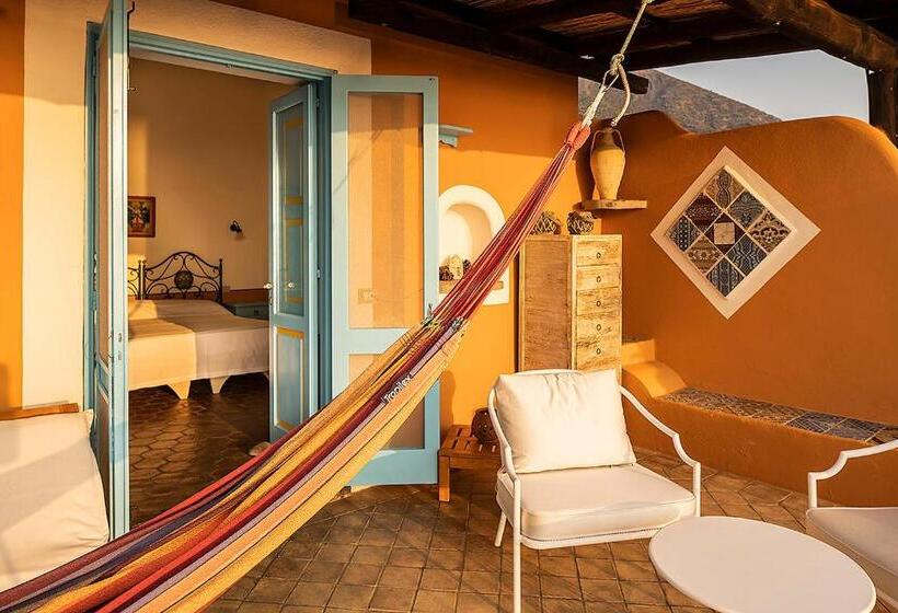 סוויטת ג'וניור נוף לים, Mamma Santina