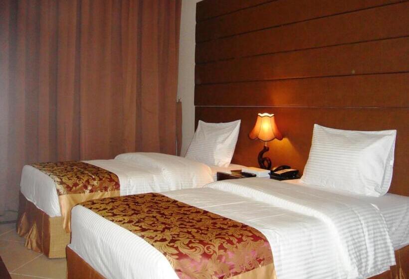 Escritório Estándar, Paragon Hotel Apartments