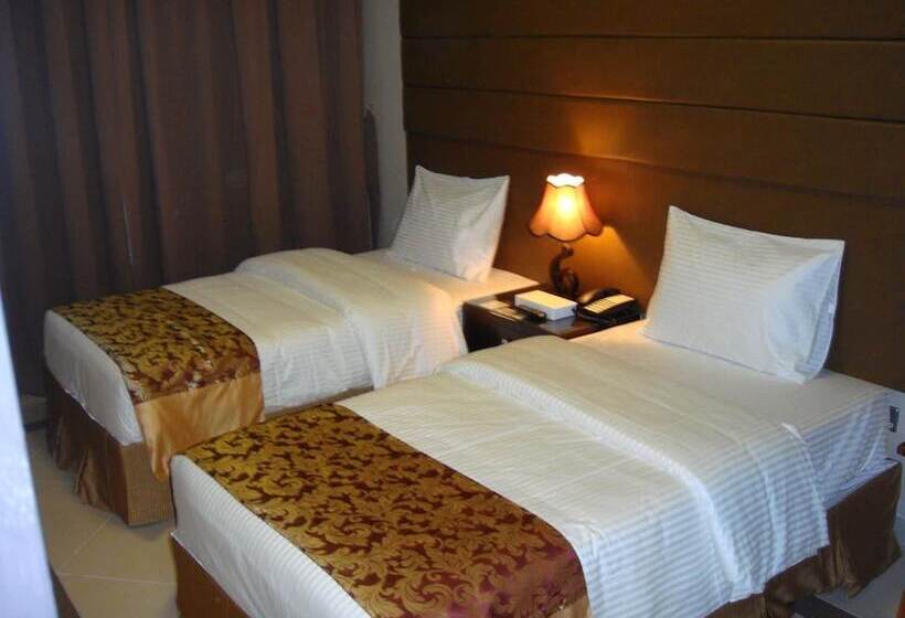 Escritório Estándar, Paragon Hotel Apartments