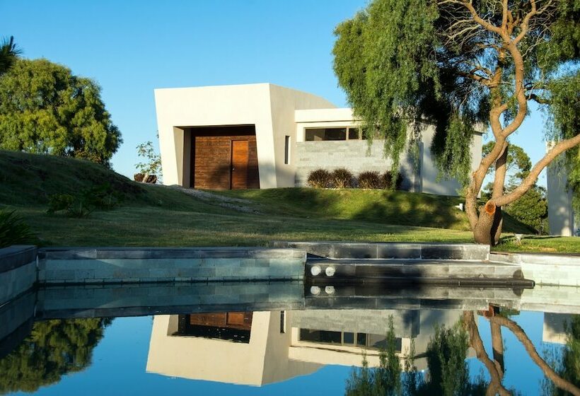 بنجلو سوبيريور, St Michel Wellness