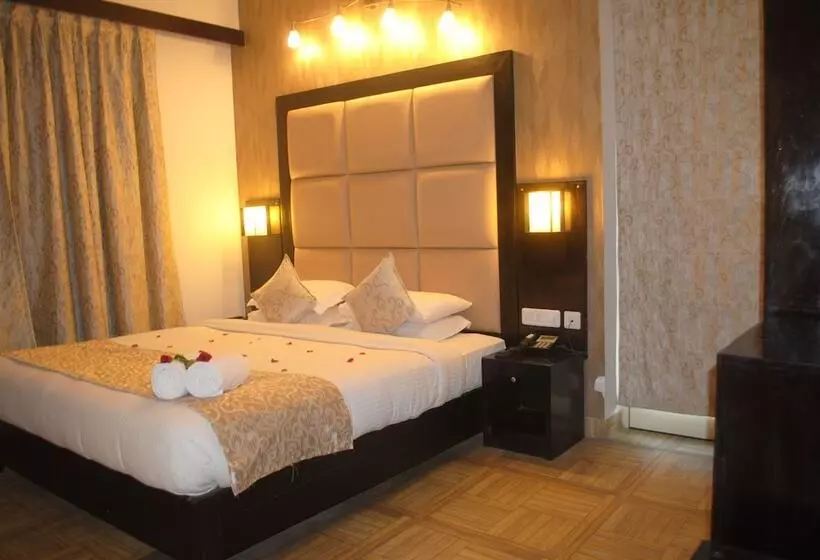 Suite, The Park Classic