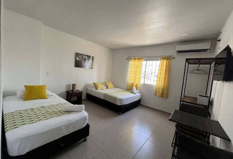 חדר סטנדרט לשלושה, Viajero San Andres Hostel