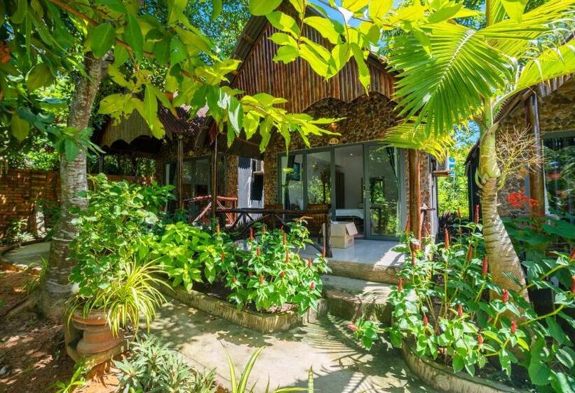 اتاق استاندارد سه تخته با چشم‌انداز باغ, Mai Phuong Resort Phu Quoc