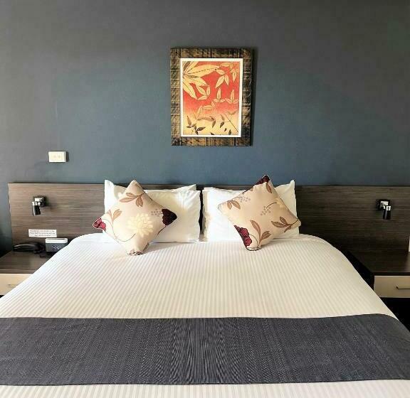 اتاق اجرایی, Bathurst Motor Inn