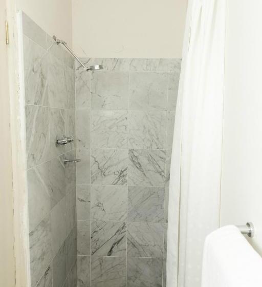 اتاق عادی یک تخته, Bathurst Motor Inn