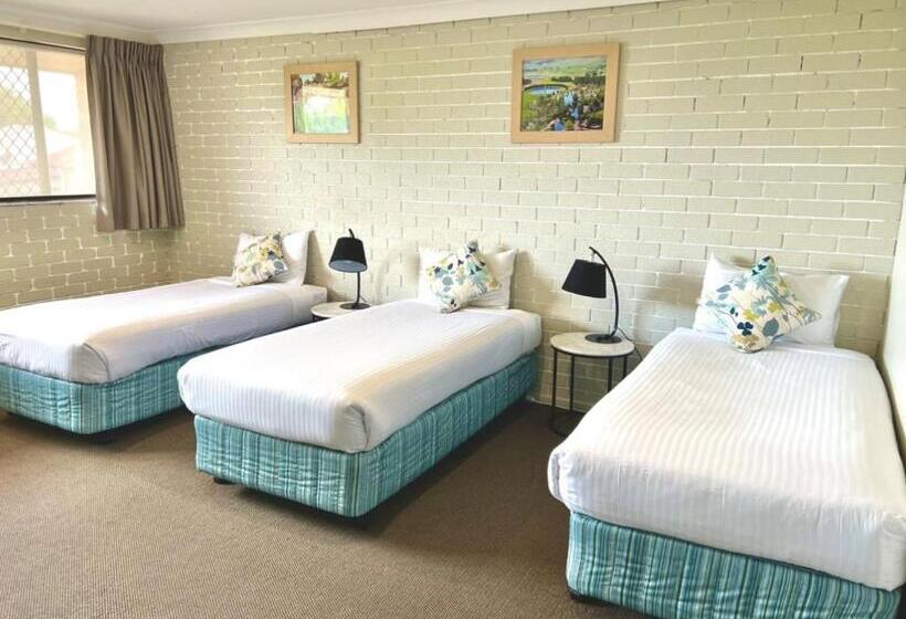 דירת שני חדרים, Bathurst Motor Inn